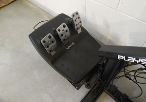 Playseat Alcantara rallitool Logitech G29 rool (3 foto / 3)