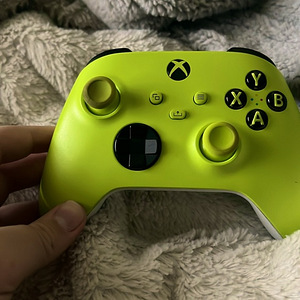 Xbox Series juhtmevaba pult (1 foto / 1)