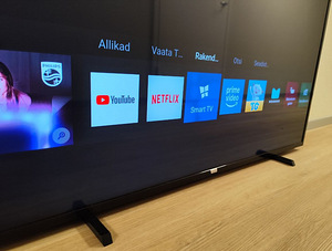 55" Philips 4K UHD SMART TV телевизор (2 фото из 5)