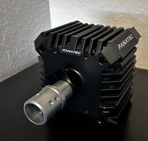 Fanatec CSL DD QR 1 wheelbase ja 8 NM Boost Kit (1 foto / 1)