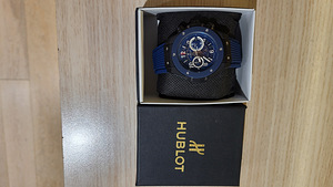 Наручные часы HUBLOT НОВЫЕ (3 фото из 3)