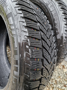 Шины 8шт летние и зимние шины 205/55 R16 (3 фото из 9)