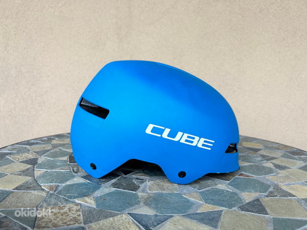 Продам велосипедный шлем Cube, детский. (фото #1)