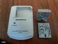 Olympus li-30c laadija + kaks akut
