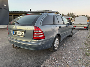 MERCEDES-BENZ C 200 CDI (5 foto / 10)