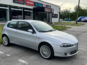 Alfa Romeo 147. 2008. 1.9d (2 foto / 5)