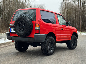 Toyota Land Cruiser 90 (5 foto / 15)