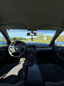BMW 320 E46 manuaal (8 foto / 9)