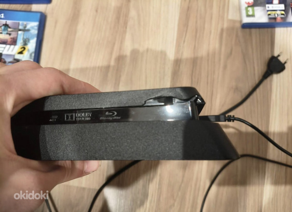 Playstation 4 slim ps4
