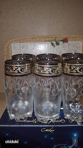 Новые стаканы (3 фото из 3)