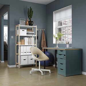 IKEA Письменный стол 140х60 LAGKAPTEN с серой столешницей (4 фото из 4)