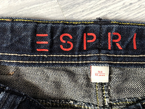Джинсы ESPRIT 164 (3 фото из 3)