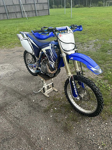 Ямаха YZ450F (1 фото из 4)