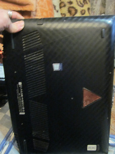 Lenovo Y720-15ikB varuosadeks (6 foto / 6)