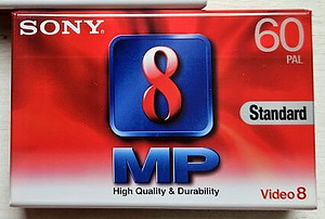 1 Video 8 SONY videokassett MP 60 avamata pakendis (1 foto / 2)