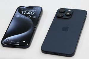 iPhone 15 pro max 256 gb black titan (1 foto / 1)