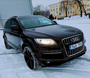 Audi Q7 S-line 176kw TDI (2010.12) (3 foto / 10)