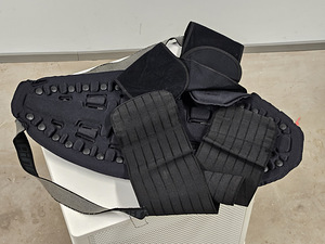 Dainese seljakaitse (2 foto / 2)