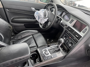 Audi S6 varuosadeks (7 foto / 10)