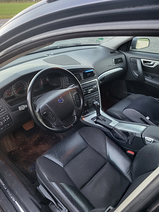 Volvo v70 (5 фото из 12)