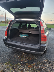 Volvo v70 (4 фото из 12)