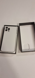 Apple iPhone 12 Pro 128GB Silver (2 foto / 3)