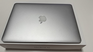 MacBook Air (13-inch, 2017) 128GB (2 foto / 7)