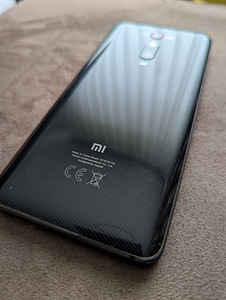 Xiaomi MI 9T (2 foto / 5)