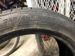 Шины 245/45/18 Kumho (1 фото из 3)