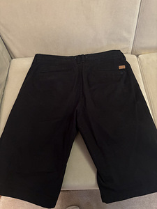 Продаются малоношеные шорты Zara (1 фото из 2)