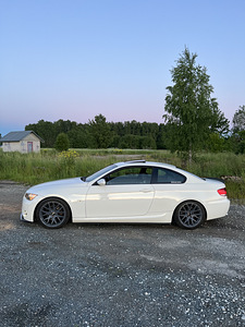 BMW e92 2.0d (6 foto / 9)