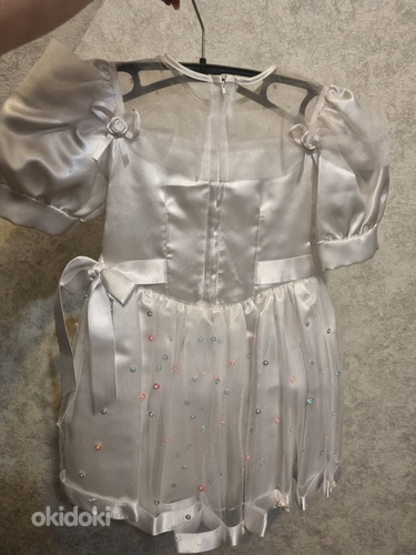 Красивое платье на девочку 4-5лет (фото #2)