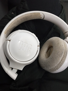 Jbl (1 фото из 2)