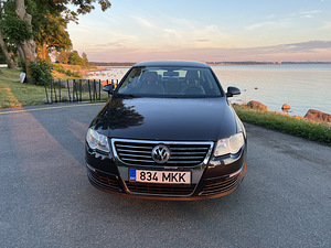 Volkswagen Passat 2.0 110kW (4 foto / 8)