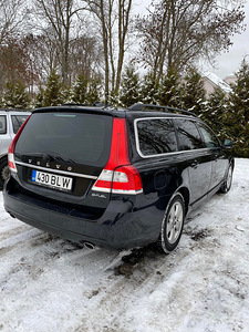 Volvo v70 2016 (2 фото из 8)