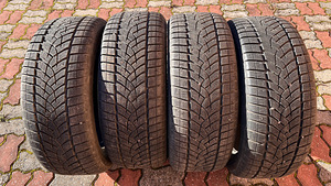 GoodYear ULTRAGRIP ICE 235/50R19 (1 foto / 6)