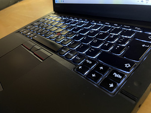 Lenovo Thinkpad X260 (i5-6200U - 8GB - 240GB SSD) 5ч аккумулятор! (3 фото из 6)