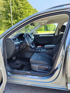 Skoda Superb Ambition Plus 1.4 TSi ACT ACC (7 foto / 12)