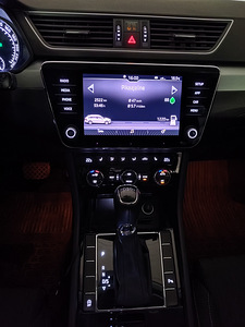 Skoda Superb Ambition Plus 1.4 TSi ACT ACC (11 foto / 12)