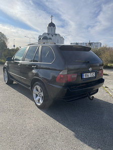 BMW x5 (4 фото из 9)