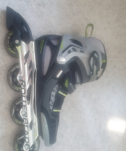 Müüa meeste rulluisud ROLLERBLADE suurus 43 (1 foto / 5)