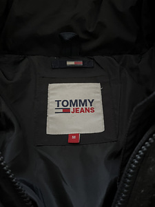 Tommy Jeans (2 foto / 3)