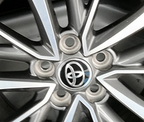 17"Toyota литые диски+шины Goodyear Efficient Grip Performan