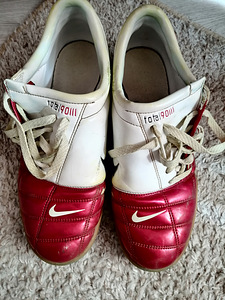 Putsad Adidas(42), Nike(42,5) (4 foto / 6)