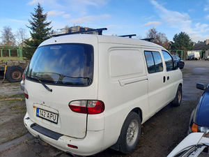 HYUNDAI H-1 varuosadeks (4 foto / 4)