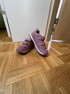 Viking kingad, s35 (1 foto / 2)