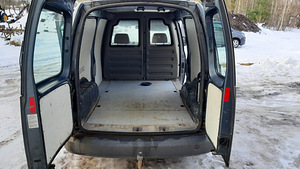 VW Caddy Maxi (6 foto / 14)