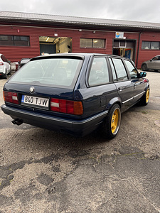 BMW 318i Touring E30 (4 foto / 9)