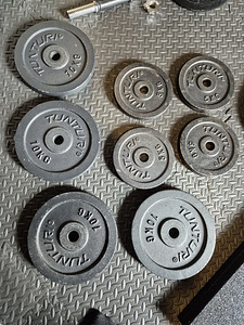 Tunturi 2 x 32kg hantlid, kangid ja raskused 5 - 15kg (2 foto / 3)