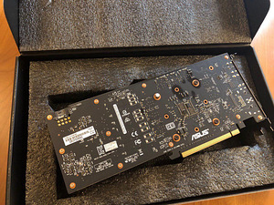 ASUS GeForce 1060 6GB (3 foto / 3)